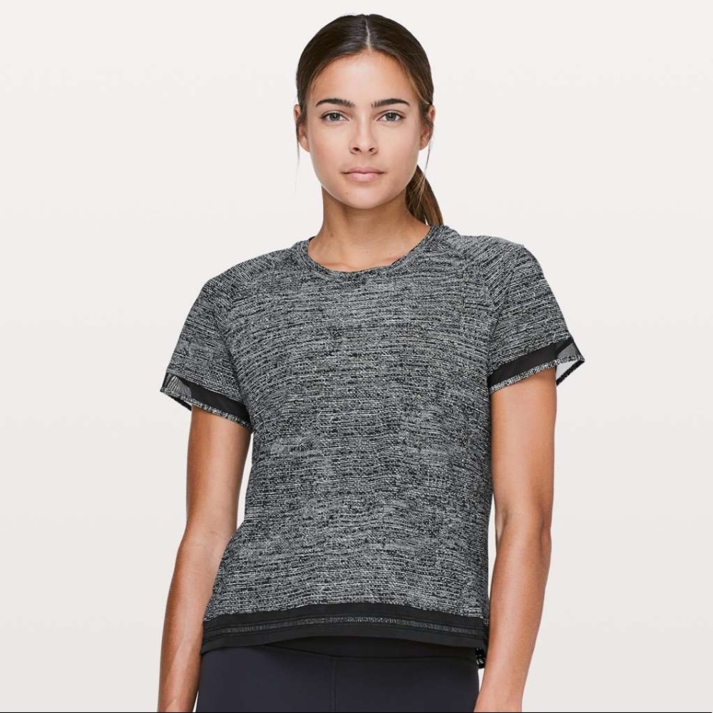 NWOT Lululemon Find Focus Short Sleeve